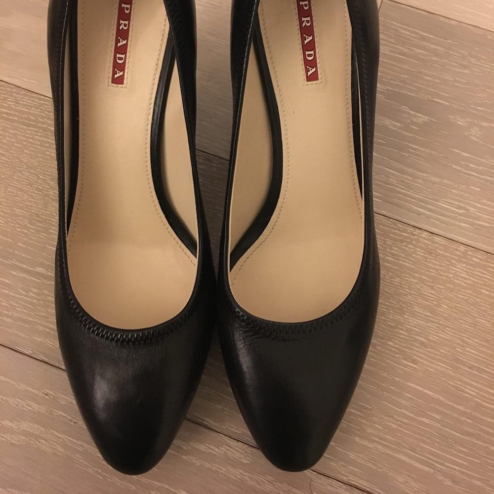 Prada Pumps